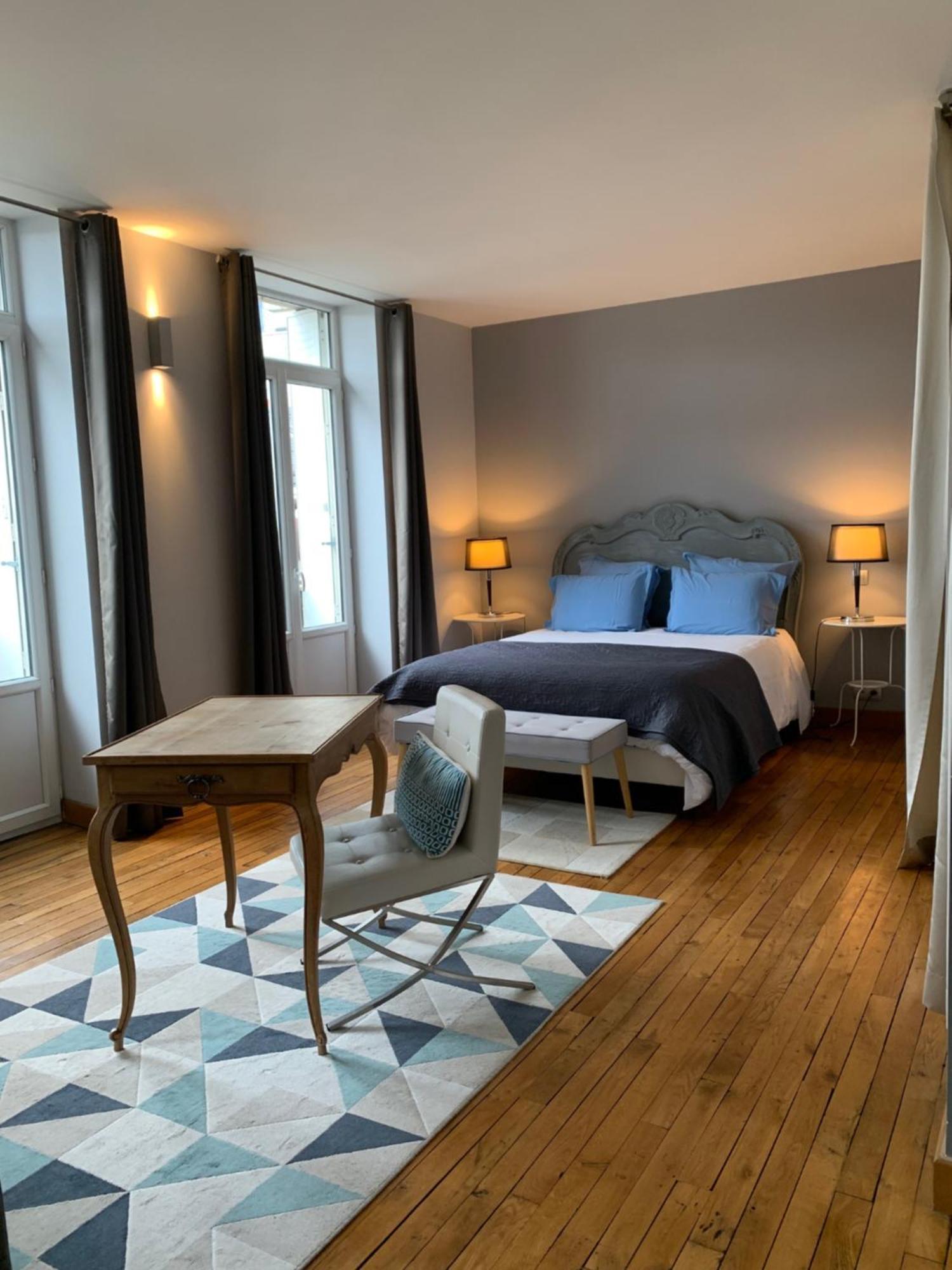 בריב-לה-גייארד Hotel Spa Le Miel Des Muses מראה חיצוני תמונה